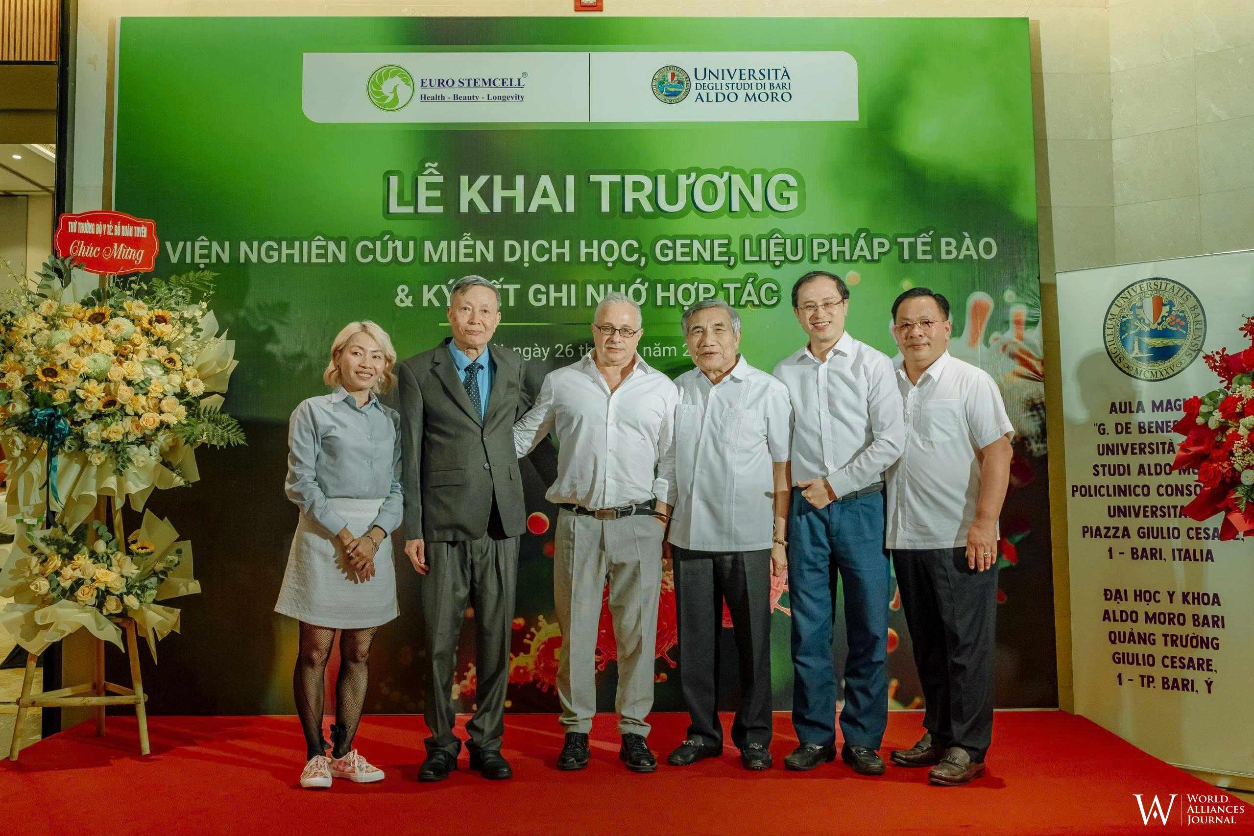 2.Hoi dong lanh dao Vien.jpg